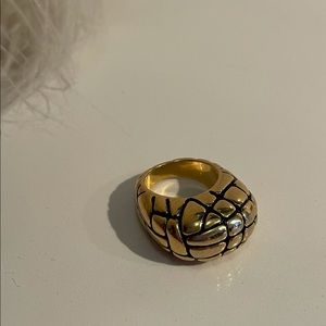 St. John BLING cocktail ring 💍 size 6.5